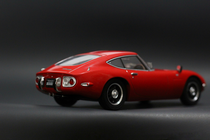 Illustration for article titled Car Week: 1/18 Triple9 Toyota 2000 GT